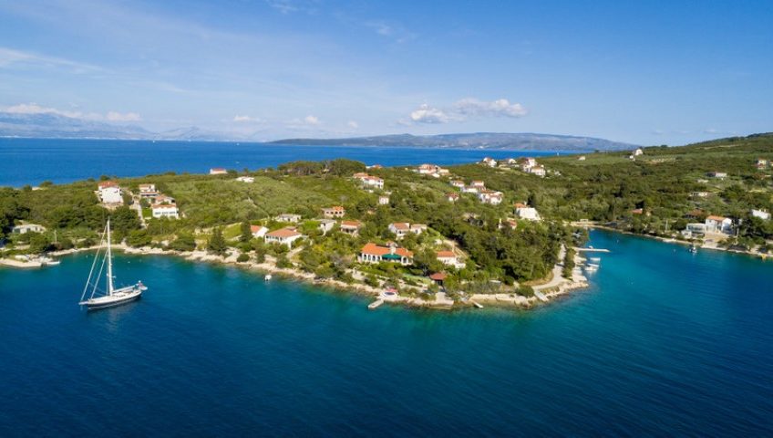 Croatia Dalmatia Solta island cozy house for sale