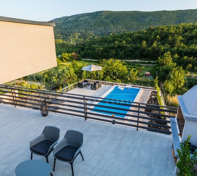 Croatia Middle Dalmatia Omis area house for sale with pool