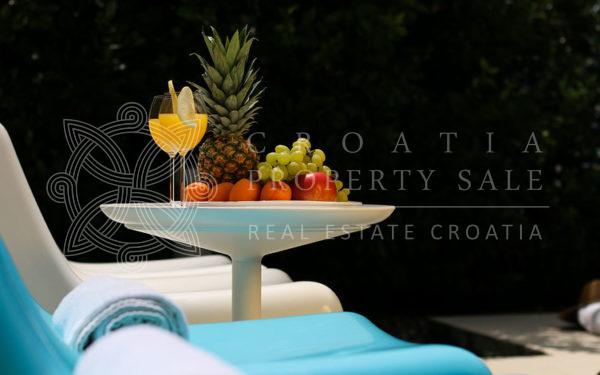 Croatia Orebic seaside villa with pool for sale