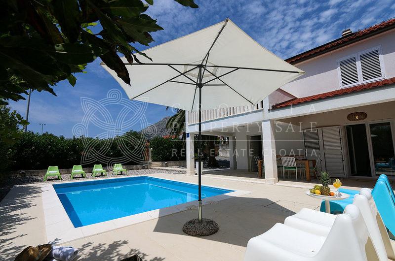 Croatia Orebic seaside villa with pool for sale
