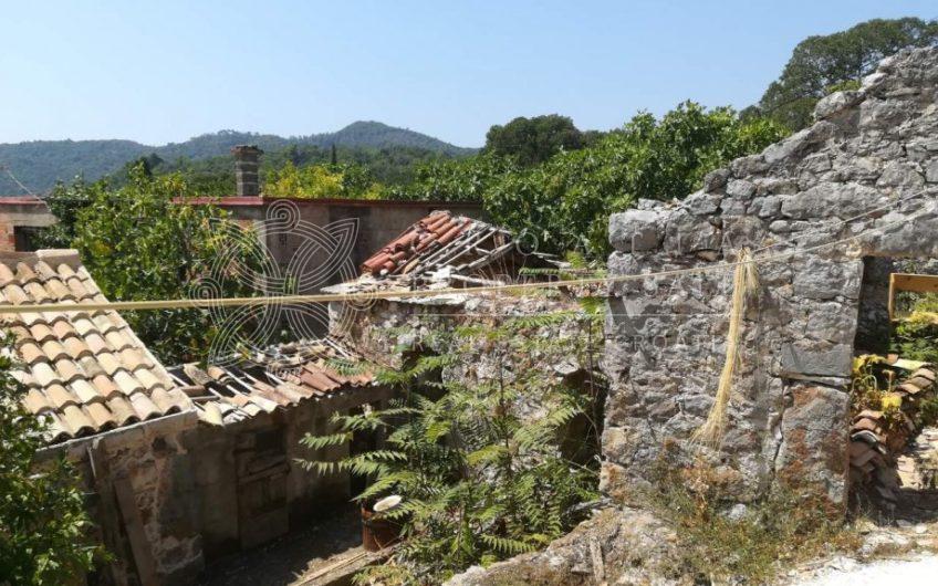 Croatia Peljesac peninsula large stone house for sale