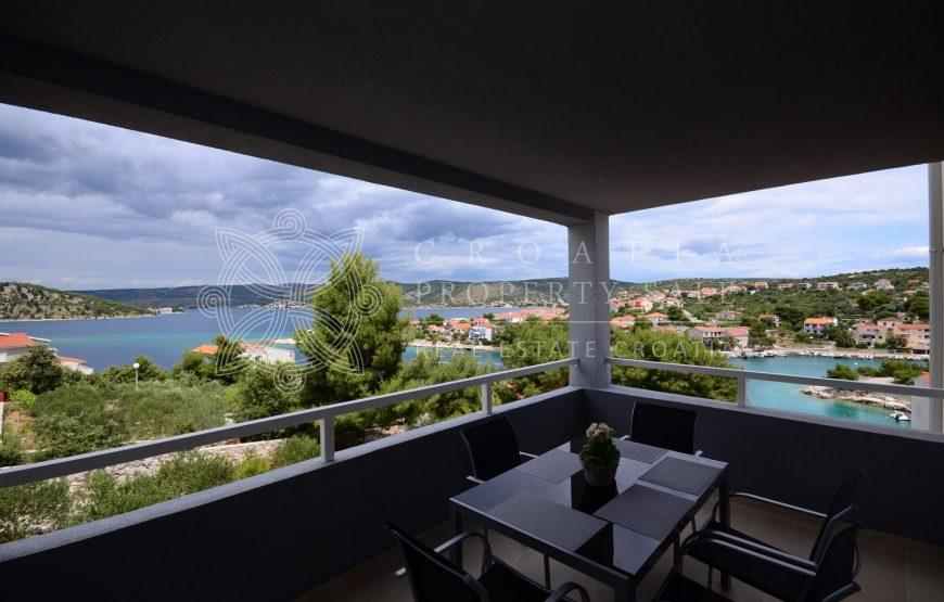 Croatia Rogoznica area sea view large villa for sale