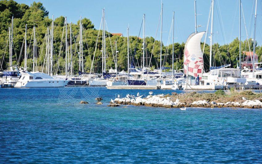 Croatia Rogoznica area waterfront duplex villa for sale with 2 pools and 12 apartments