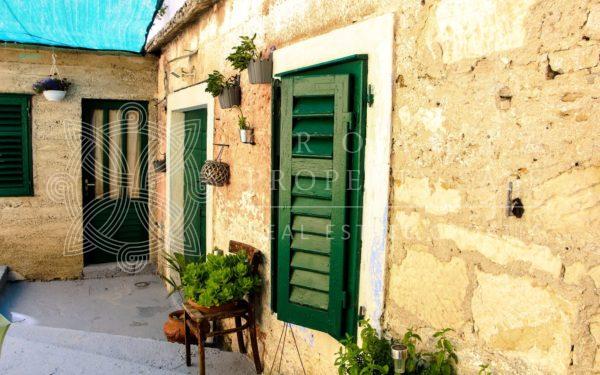 Croatia Sibenik Primosten large house for sale