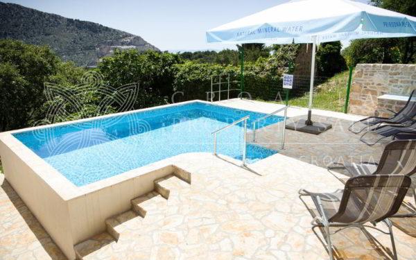 Croatia Split area stone villa with pool for sale and sea view