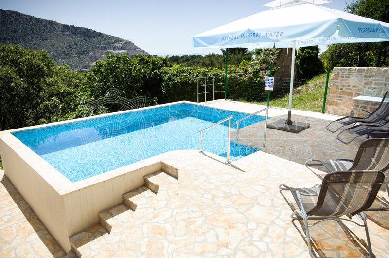 Croatia Split area stone villa with pool for sale and sea view