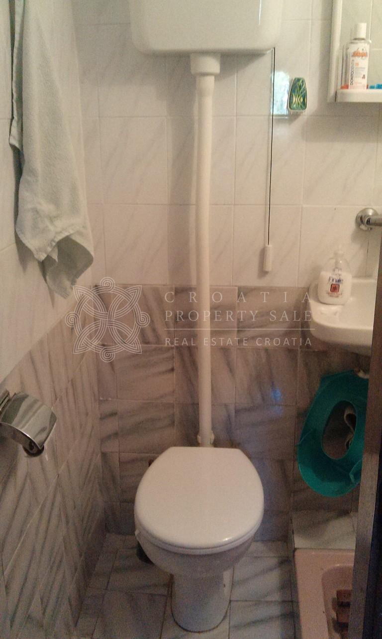 Croatia island Solta house near beach for sale