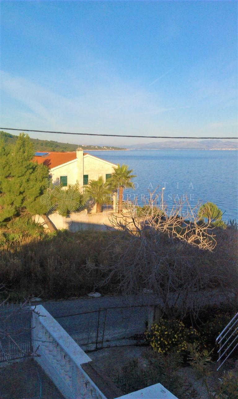 Croatia island Solta house near beach for sale