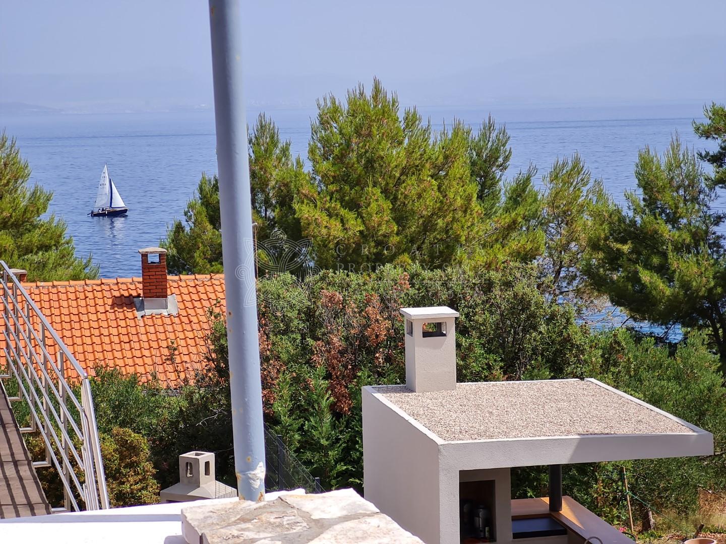 Croatia island Solta house near beach for sale