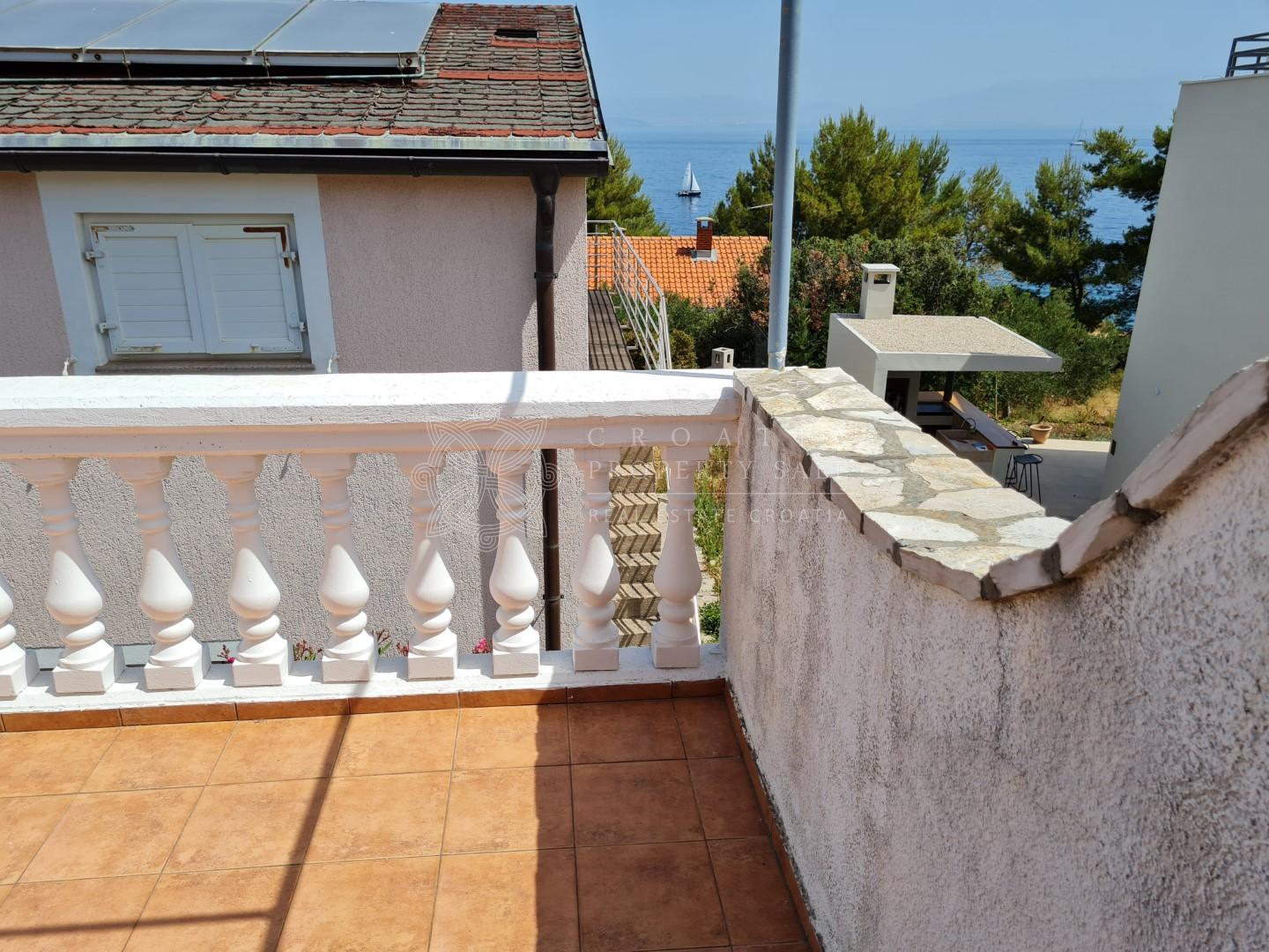 Croatia island Solta house near beach for sale