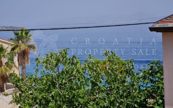 Croatia island Solta house near beach for sale
