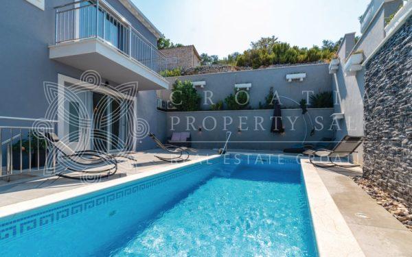 Croatia Korcula seafront house with pool sale