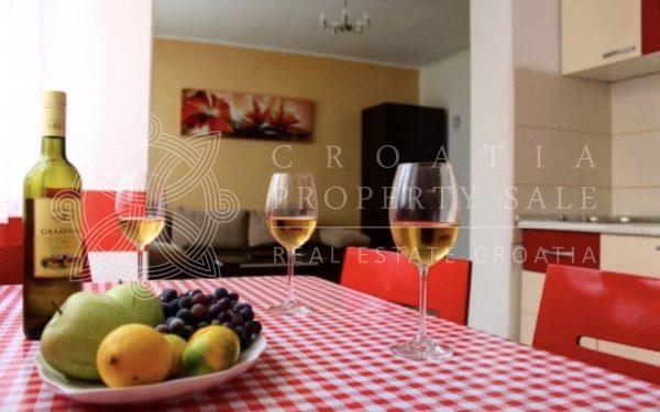 Croatia Sibenik area house with parking for sale