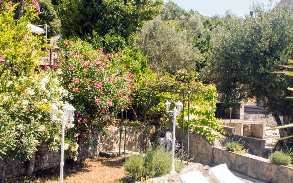 Croatia Dubrovnik area Beachfront house for sale