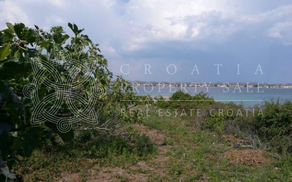 Croatia Sibenik area Waterfront house with large land for sale