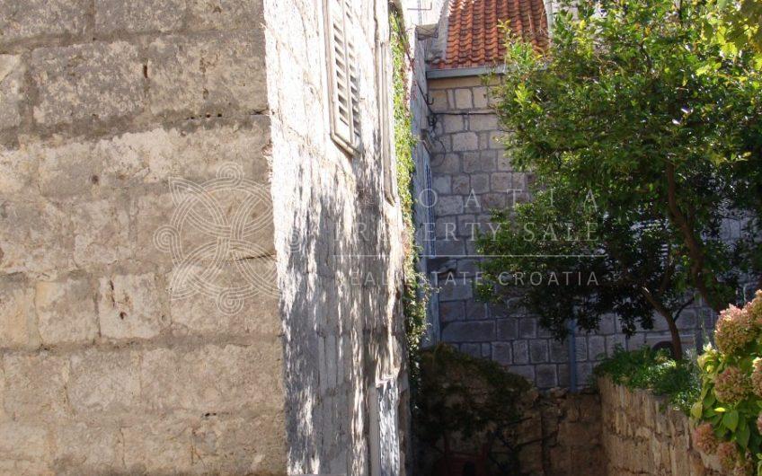 Croatia Peljesac Orebic large stone house for sale