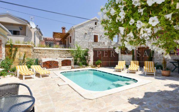 Croatia Dalmatia Zadar renovated stone house with pool for sale