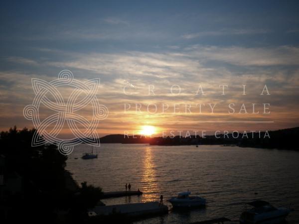 Croatia Primosten beachfront holiday house for sale