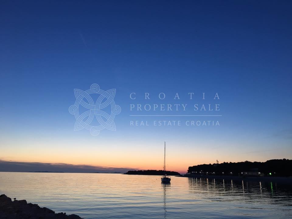 Croatia Primosten beachfront holiday house for sale