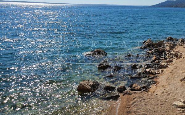 Croatia Zadar area Seafront villa with pool for sale