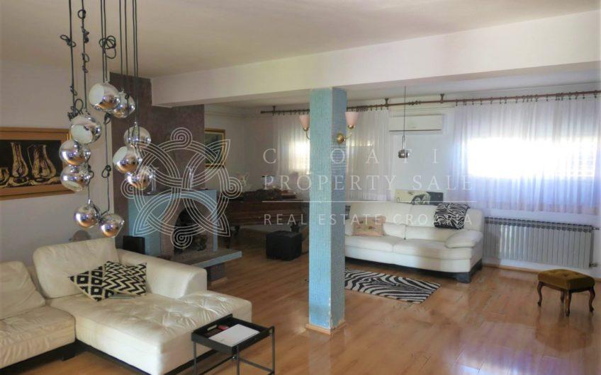 Croatia Zadar area Waterfront villa for sale