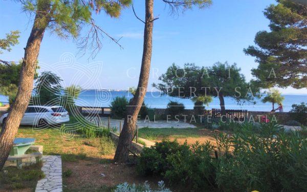 Croatia Zadar area seafront house for sale in greenery