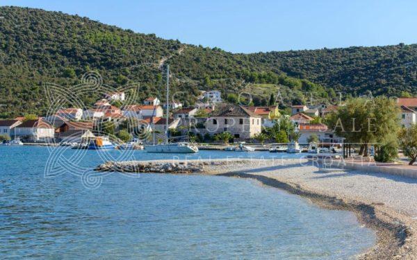 Croatia Trogir Vinisce Seaside land for sale