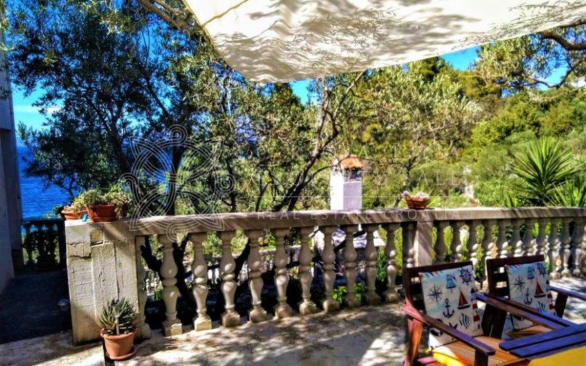 Croatia Korcula island waterfront house for sale with boat mooring