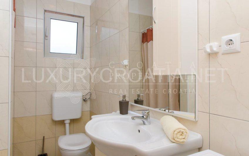 Croatia island Korcula seafront house with pool for sale