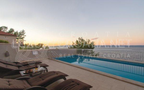 Croatia island Korcula seafront house with pool for sale