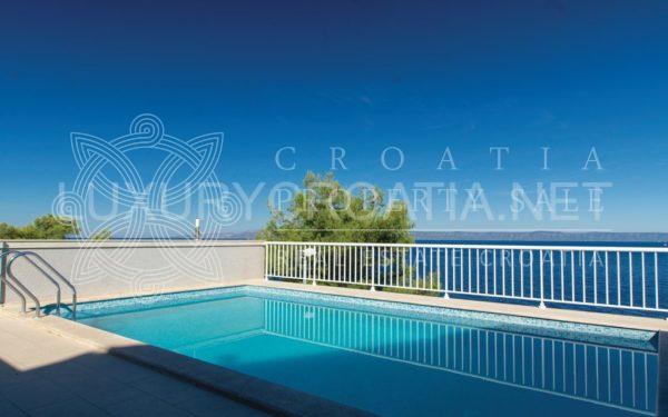 Croatia island Korcula seafront house with pool for sale