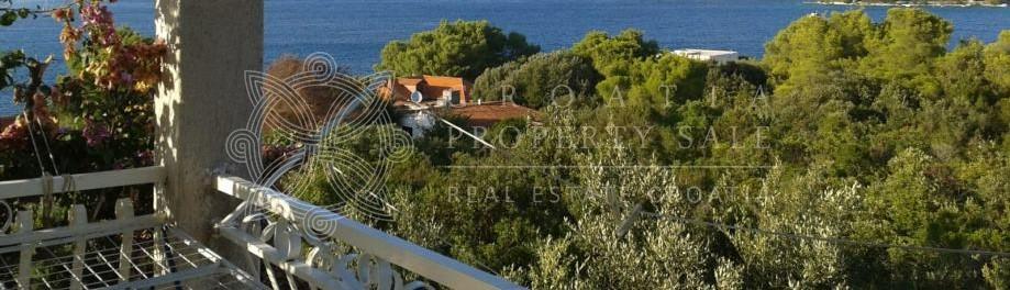 Croatia Solta island house by the sea for sale