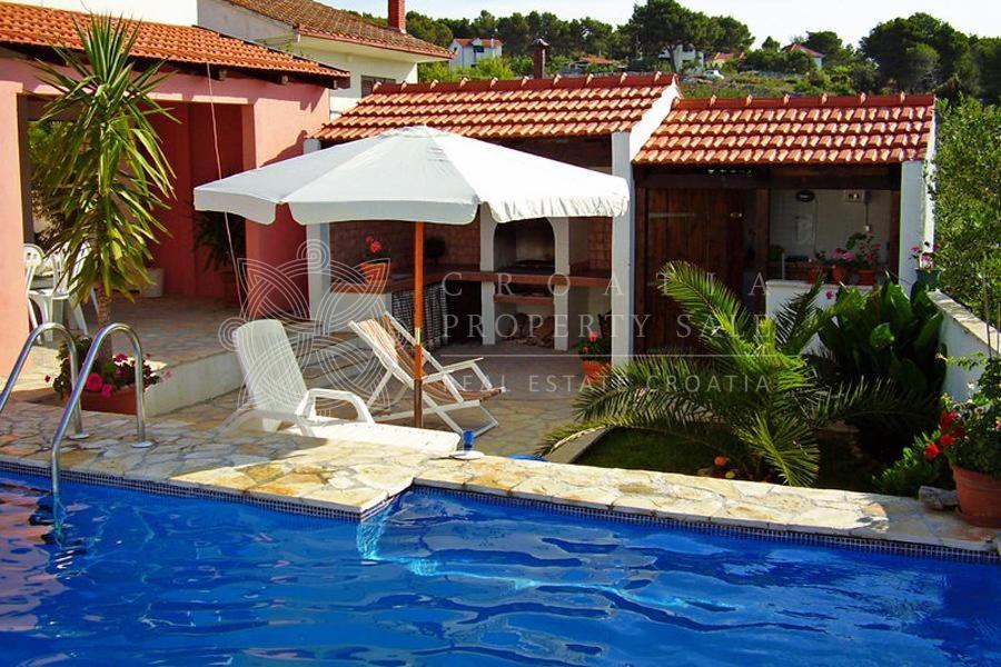 Croatia Solta island villa with pool by the sea for sale
