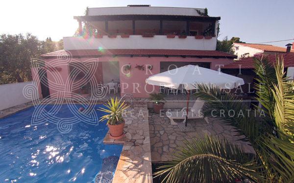 Croatia Solta island villa with pool by the sea for sale