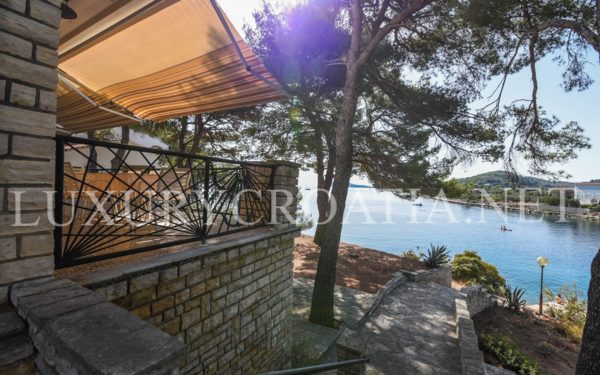 Croatia island Zadar area waterfront villa for sale