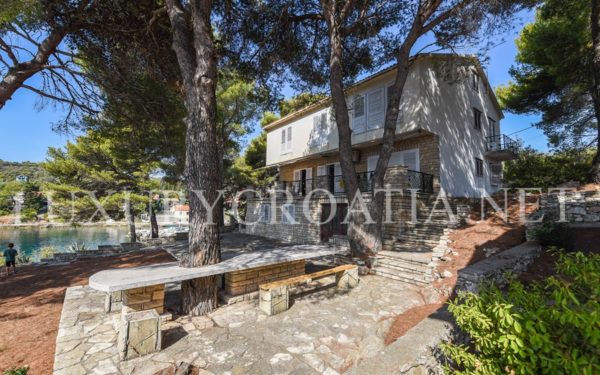 Croatia island Zadar area waterfront villa for sale