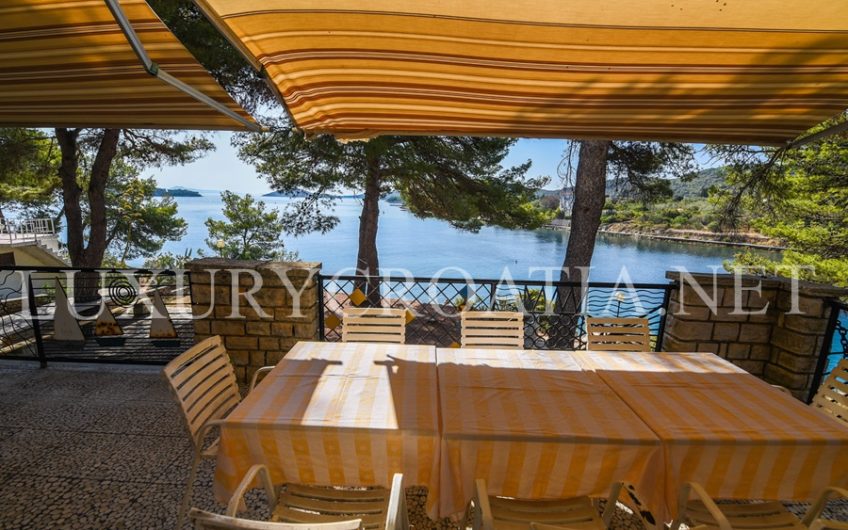 Croatia island Zadar area waterfront villa for sale
