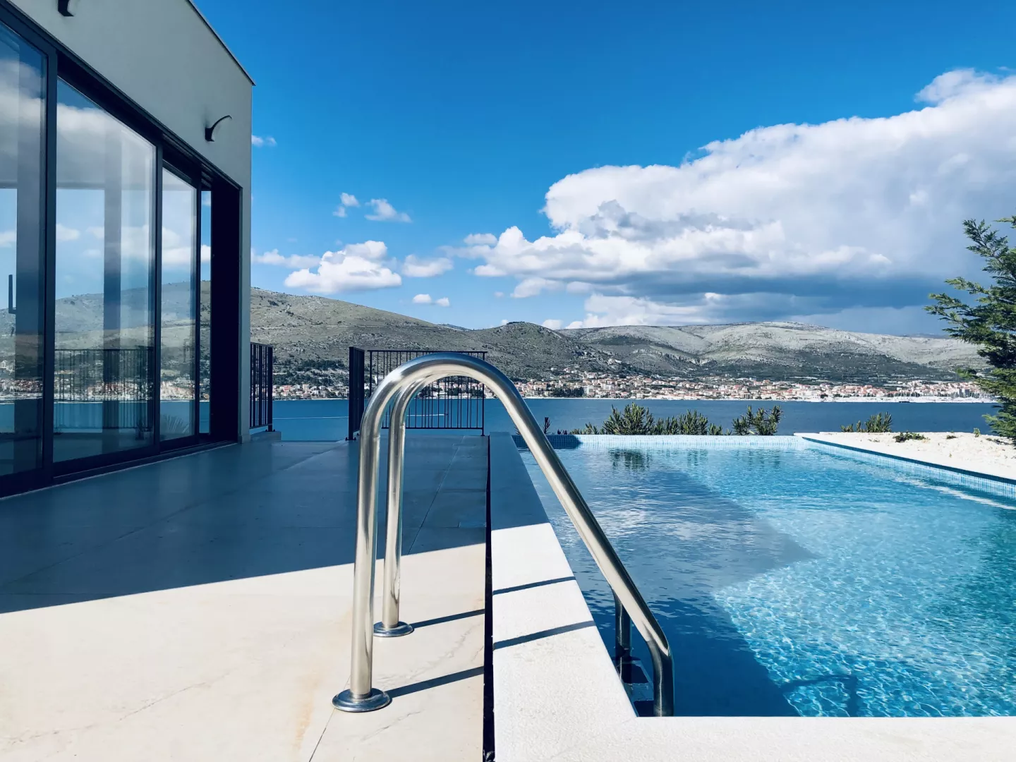 Buy villa in Croatia on the sea