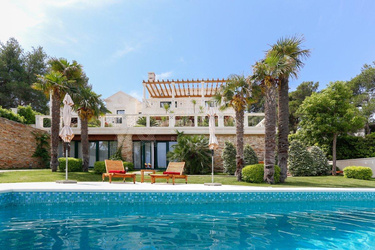 Croatia Trogir waterside luxury residence with pool for sale