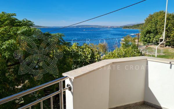 Croatia Zadar area seafront house with apartments for sale