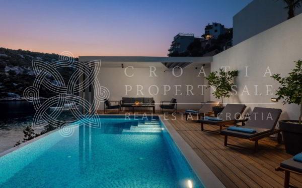 Croatia Trogir area luxury villa for sale