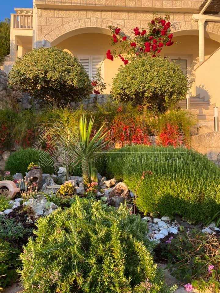 Croatia Cavtat area seafront villa for sale in private bay