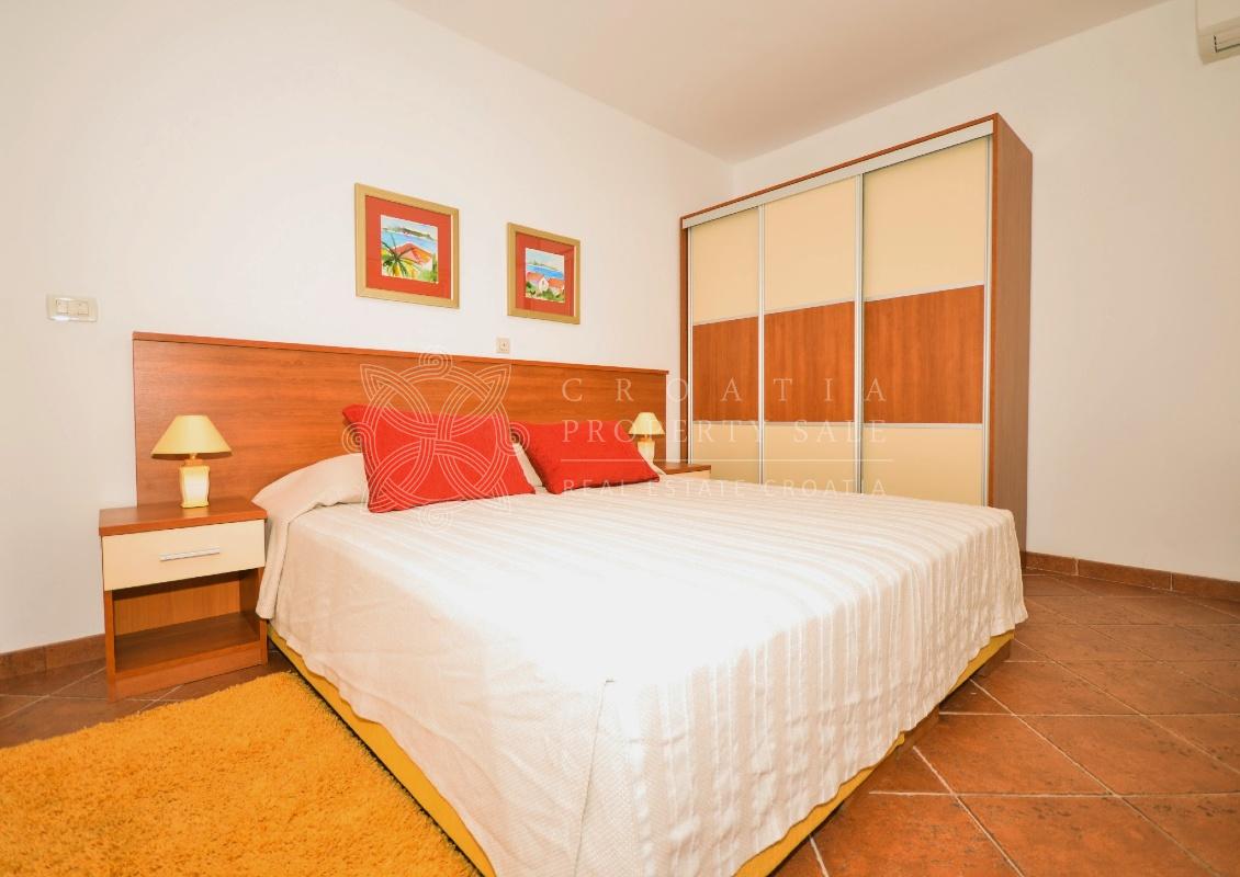 Croatia Cavtat area seafront villa for sale in private bay