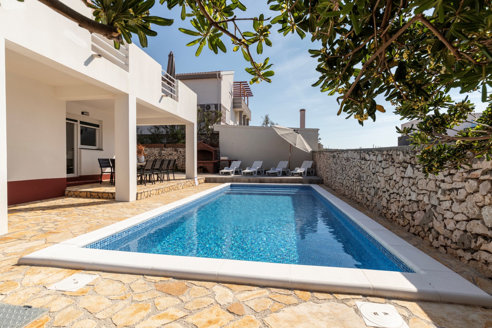 Croatia Zadar area seafront house with pool for sale