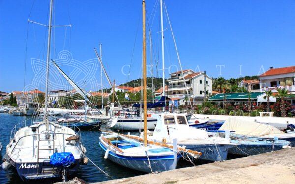 Croatia Murter house for sale 5 apartments