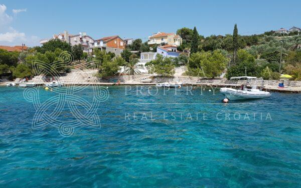 Croatia island of Solta seafront line house for sale