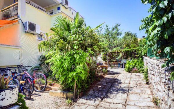 Croatia Rogoznica near Sibenik house for sale with sea view and 3 apartments