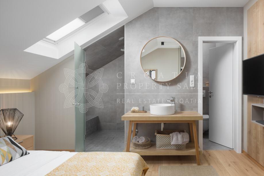 Croatia Zadar area seaside house for sale with pool