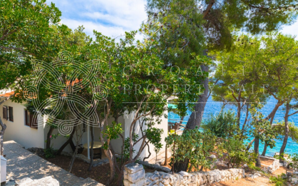 Croatia Korcula island seafront house for sale