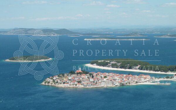 Croatia Sibenik Primosten area beachfront house for sale